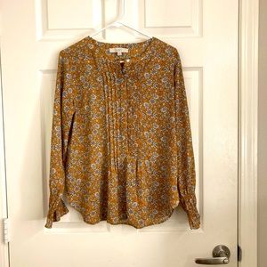 The Loft Women’s fall blouse (size small)
